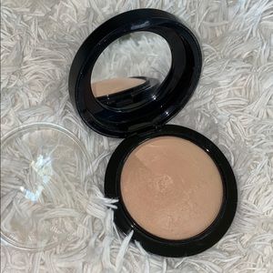 MAC mineralize skinfinish powder